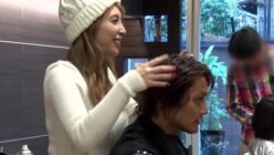 ギャル美容師が店員の目を盗んで痴女プレイ