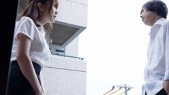 DQN生徒に弱みを握られた美人教師が、性的関係に陥る