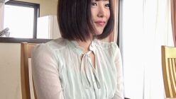 緊張しながらAVデビューするFカップの女子大生