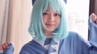 あどけない表情のロリレイヤーとラブラブオフパコ