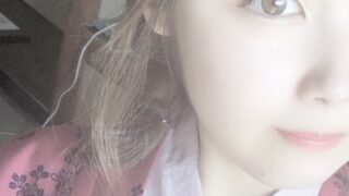 福島県在住の19歳ロリ系女子と個撮流出