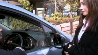 夫の知らないところで他者と不倫する妻の姿