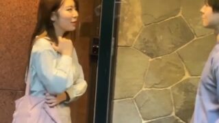 イケメンがガチ素人をナンパ、騙されてアヘ顔でイキる。