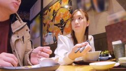 SNSで出会った美女が、白衣の天使のGカップナースとハメ撮りに成功