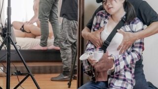 可愛いボーイッシュな女ADがAV現場でハメ撃える。