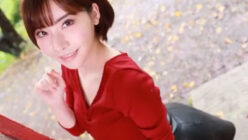 【深田えいみ】の作品で、スタイル抜群のお姉さんが痴女らしく倉庫に男性を連れ込んでパコる。