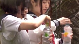 田舎の処女JKをロックオンし、プロレイパーが媚薬入り水で青姦させて絶叫させる