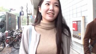 どこにでもいそうな21歳大学生が黒髪清楚に見えて実は淫乱で自ら腰を振る女子