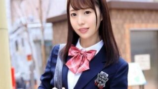SNSでGETしたイマドキ女子校生に中出し、初めてのチンポでも激しく腰を振る発展途上マンコ。