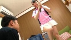関西弁のロリカワ妹がお兄ちゃんに甘く懇願し、イチャイチャした近親相姦を楽しむストーリー。