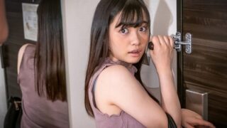 デリヘル呼んだら知人と内緒で危険な中出し