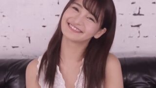 3本目で潮を止めずに大洪水のようなスプラッシュを披露する可愛いハーフ顔の美少女。
