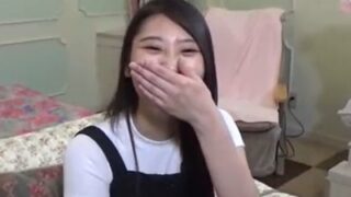 19歳の女子大生・男性経験が少ないリアル少女がガチイキ撮影