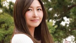 36歳の美人人妻がAVデビュー