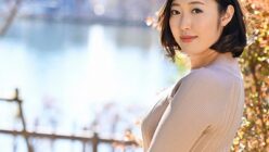 幼馴染の姉が人妻になり、大人の色気で中出し不倫。