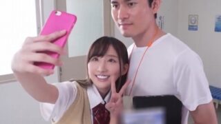 年上の教師を好むJKが小悪魔的な騎乗位で跨る。