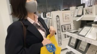 春からの一人暮らしのパパ活J〇との中出し個人撮影