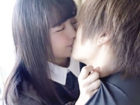 かっこいいジャニーズ系お兄さんとロリ系美少女が緊張しながらキスで愛を深める、初々しいエッチシーン