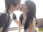 癒し系アイドルの美少女が優しいイケメンと愛情あふれる恋愛セックスに没頭し、照れながらエッチに乱れる様子を描いた作品。