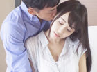 清楚な外見の美人奥様が不倫相手と別れ、出会い系で出会った若い男性と濃厚で官能的な性交。