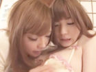 茶髪の美少女が和室で息を漏らしながらねっとりとした百合の戯れを楽しむ。