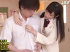 玉木玲が真面目さに飽き風紀委員に。好きな男子をエッチに誘い、先生も巻き込んで教室で3P。JAV YAV Now、橋本ありな。