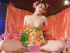 エロカワアイドル系お姉さんがコスプレで男性を魅了し、連続した性行為で興奮させる作品