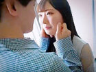 小柄で可愛い女の子がSEXをオープンに好きだと告げ、イケメン男優と見つめ合い指先を絡め合いながら感じ合うラブエッチ。