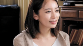 美咲かんなの超美人奥様と肉体関係を持ち、夫不在の間は巣篭もりSEXに没頭した話。