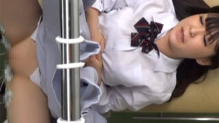 ロリコン医師の変態触診で白目を剥きイかされハメられる女子校生たち