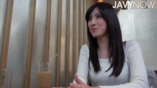 欲求不満の美人スレンダー人妻がAV出演を決めた