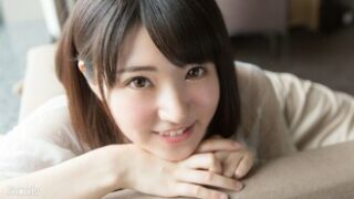 ウブでピュアな美少女のハニカミSEX