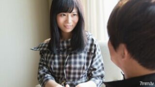 奥ゆかしい美女が奥まで貫かれる性交（Riko）