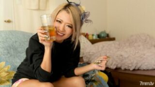 Sキュートガールズの自宅へ訪問するシーン