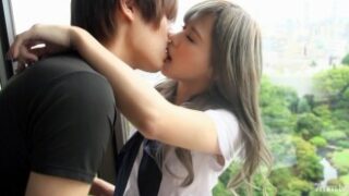 744-RURIA-01：制服を着た剃毛ギャルのエッチな騎乗位