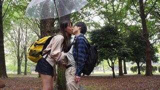 自宅でも外でも男性の乳首責めを徹底的に行う小悪魔JK
