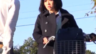 人気のない場所でJKが拉致され、強姦された