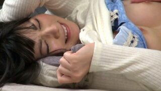 親不在時に女子大生のカテキョを中出しレイプする鬼畜学生。