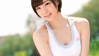 スポーツ用ルックが似合う健康的美少女が、競泳水着やテニスウェアに着替えて汗だくで激しいセックスに没頭