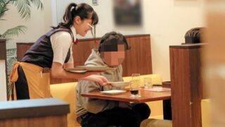 店員の美少女が店内で痴漢に襲われ、バイト中に強制レイプされる事態を描いた作品。
