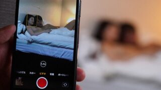 イジメられた女がセレブ妻に昇格し、復讐心で不倫現場を目撃した。