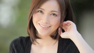 元女子アナの巨乳熟女が性欲に支配されAVデビュー
