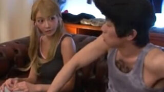 ギャルがブサイク男に惚れ、セックス。