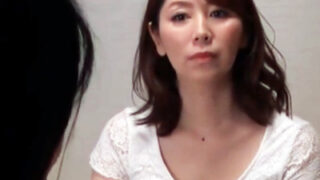嫁の母親の肉体に興奮し、夜這いを仕掛けて禁断の性交へ