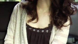 美人すぎる人妻の登場と、魅力的な体への欲望が描かれた作品。