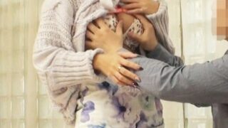 渋谷で声がけた一般大学生と応募で集めた処女男性が、初対面で即即ハメされ、連続中出しを繰り返す企画。