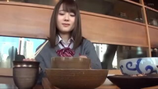 美少女JKがパパ活で稼ぎ、ハメ撮り映像をまとめた。