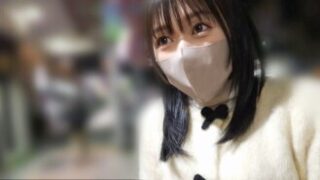 教壇に立つ前に、このカラダを見てほしい。モデル級スレンダー美女大学生の初AV撮影。