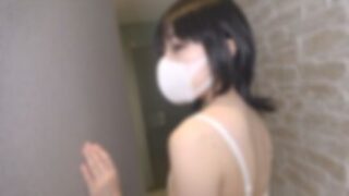 19歳の大学生JDが授業に集中できないほどHなことに没頭し、陥没乳首を吸われ、若い体を年上男性に貪られる。
