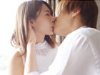華奢な白肌美女がイケメン兄貴の愛撫に酔いしれ、甘いラブラブセックス。